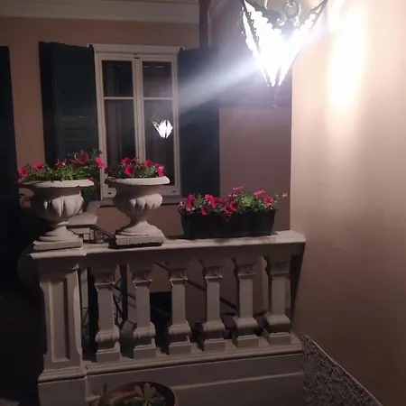 Casa Lari