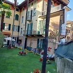 Casa Lari סטרסה