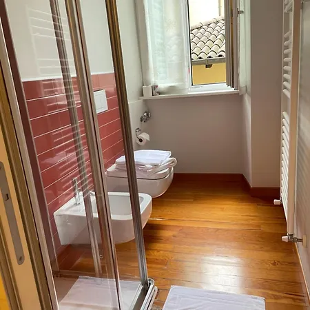Lägenhetshotell Casa Lari Stresa